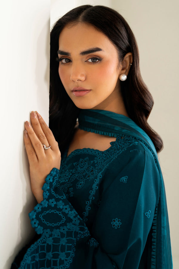 Farasha | Summer Weaves Embroidered Lawn | Teal Frost-4