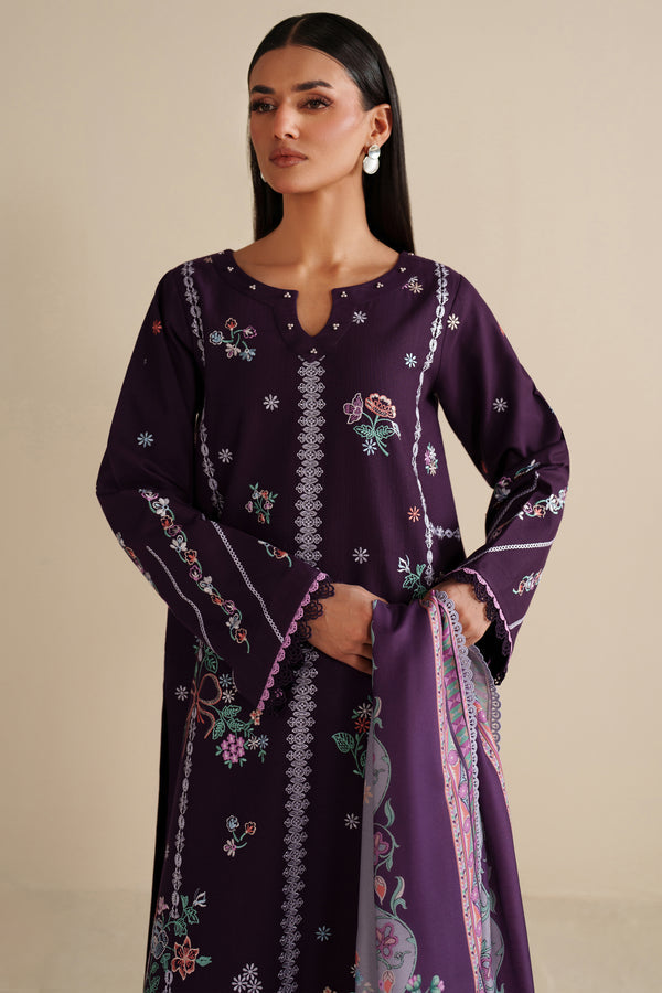 Farasha | Winter Spell 25 | Plumella, image 3