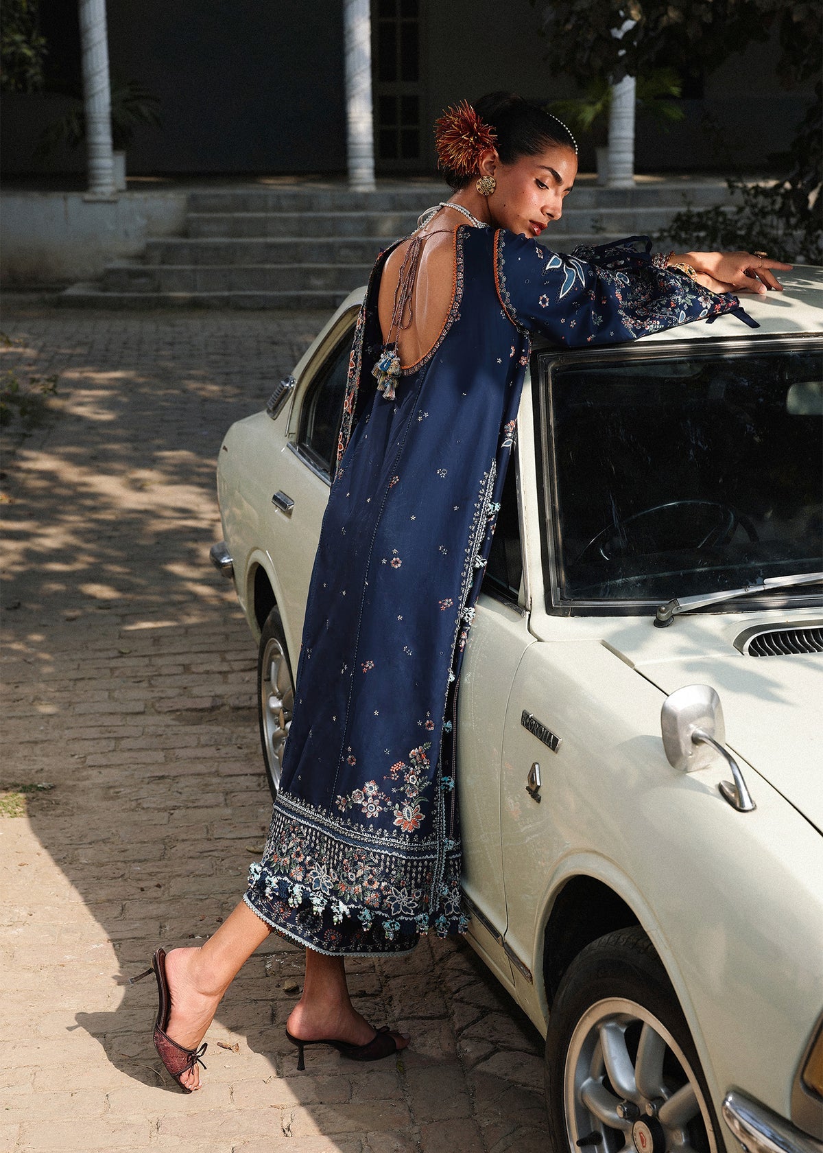 Hussain Rehar | Kalabagh Luxury Lawn 26 | Amalfi, image 2