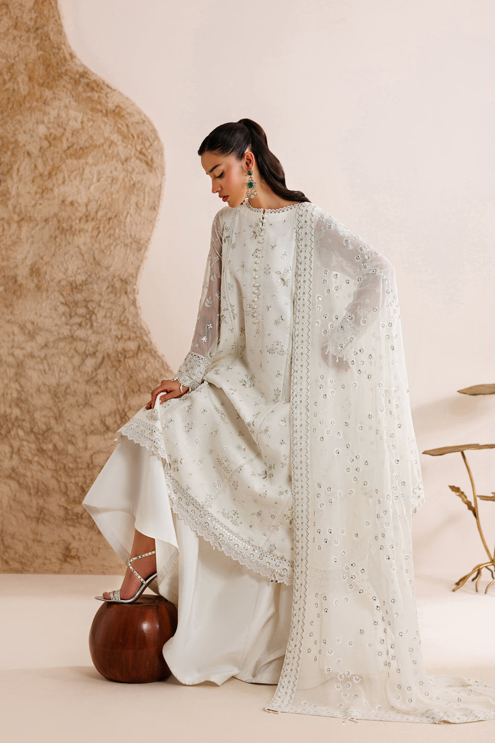 Farasha | Chiffon Threads 26 | Alpine White-4