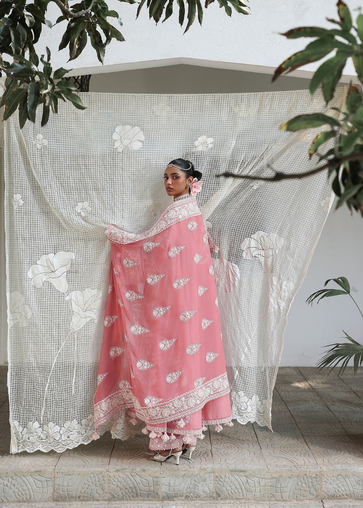 Hussain Rehar | Kalabagh Luxury Lawn 26 | Sorti, image 2