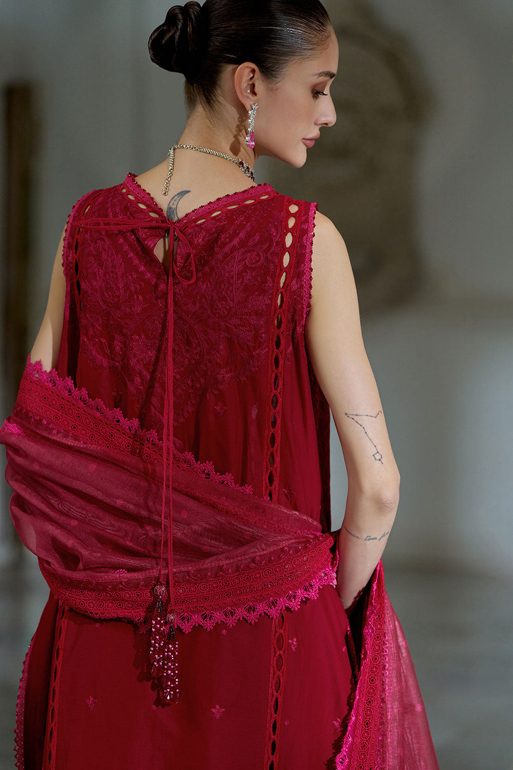 Sobia Nazir | Luxury Lawn Eid 26 | 9B, image 2