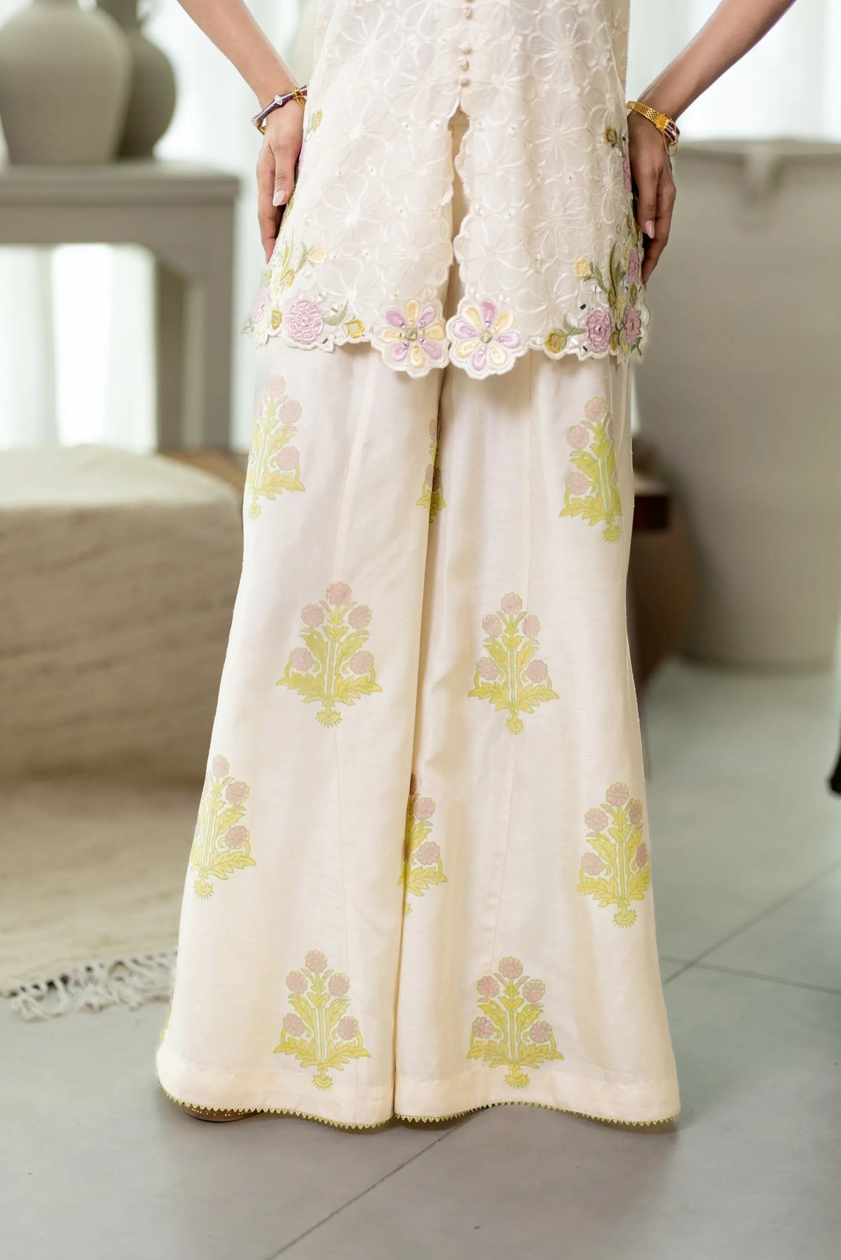 Wahaj M Khan | Sanam Luxe | Ivory Fleur Sanam, image 8