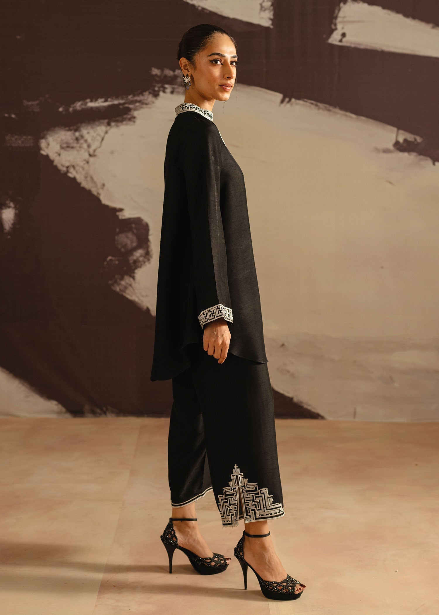 Mahgul | Eye of Cemal | Oriental Noir -  Mahgul Ladies Clothes -  House of Maryam