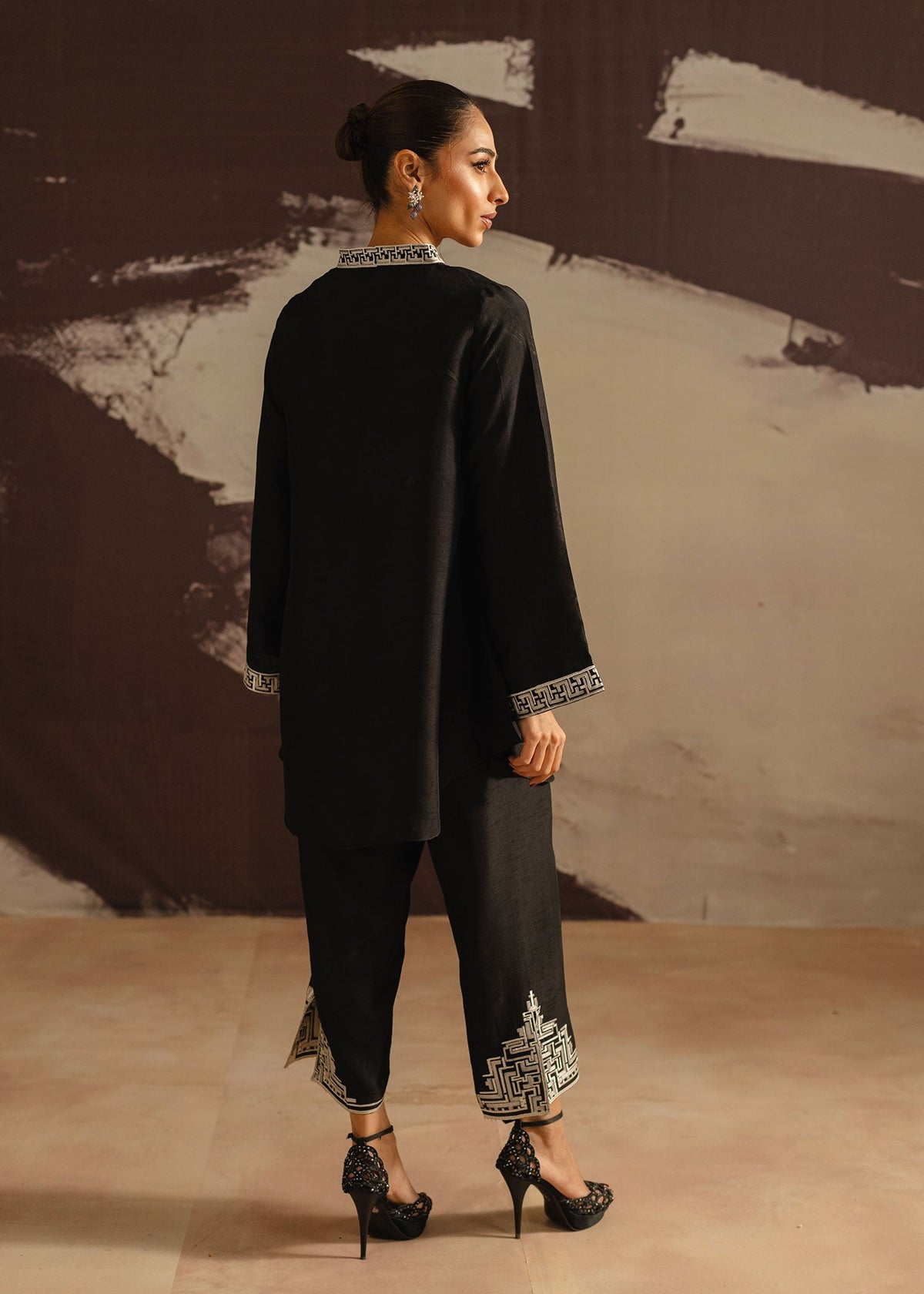 Mahgul | Eye of Cemal | Oriental Noir -  Mahgul Ladies Clothes - Original Designer Dress - House of Maryam