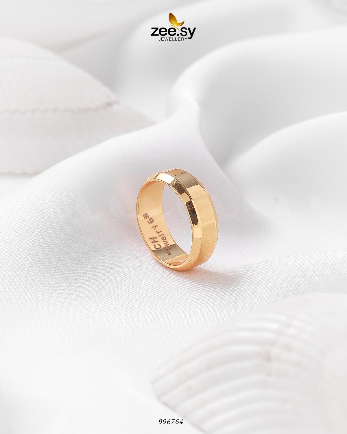 Domsley Ring -  Zeesy Finger Ring - Original Designer Dress - House of Maryam