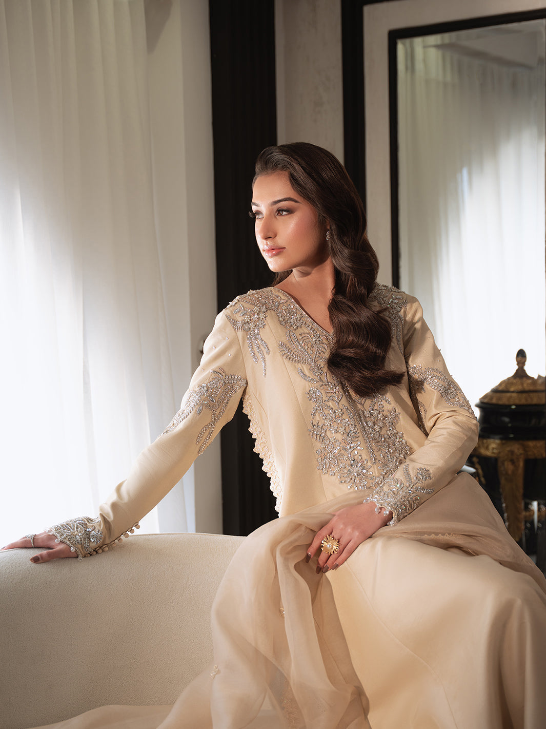 Amroz Atelier | Mikami Formals | ZORA, image 3