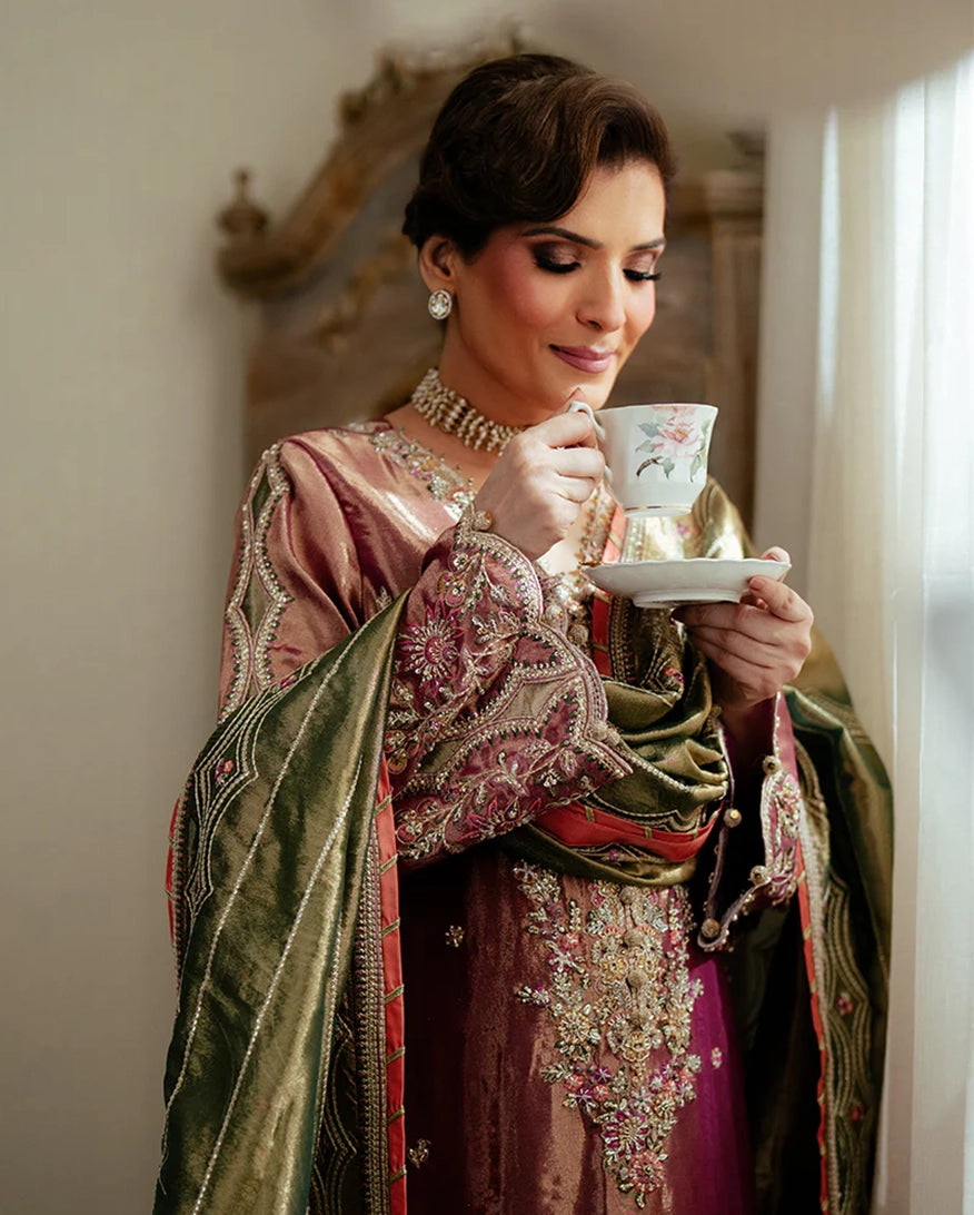 Mushq | Sunehri Lama Silk | Seema, image 4