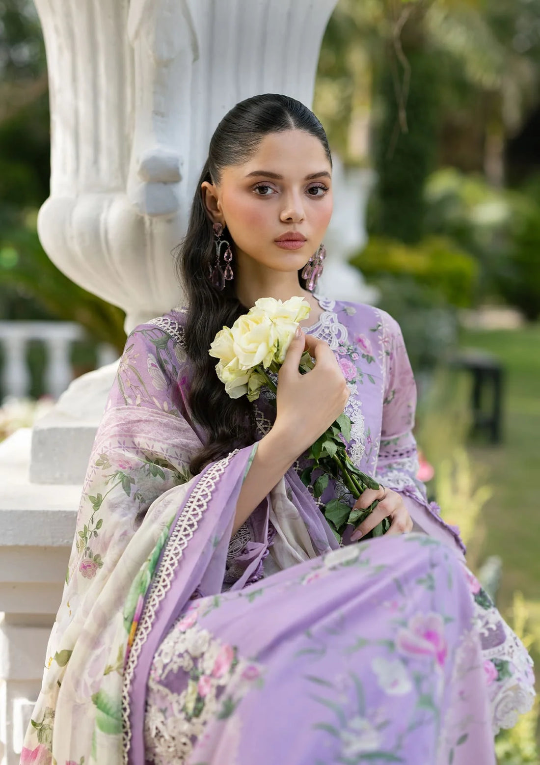 Elaf Premium | Signature Embroidered Lawn with Chiffon Collection 26 | ESG-1B BIANCA, image 3