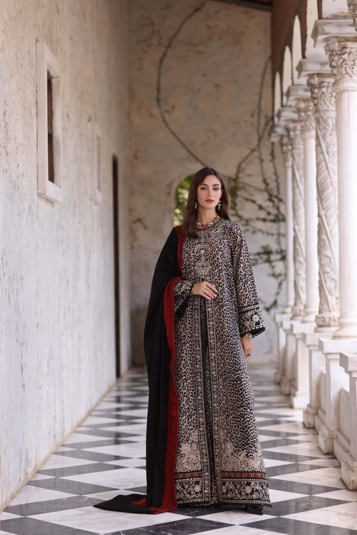 Noor by Saadia Asad | Winter Pashmina 25 | Noir Safari-3