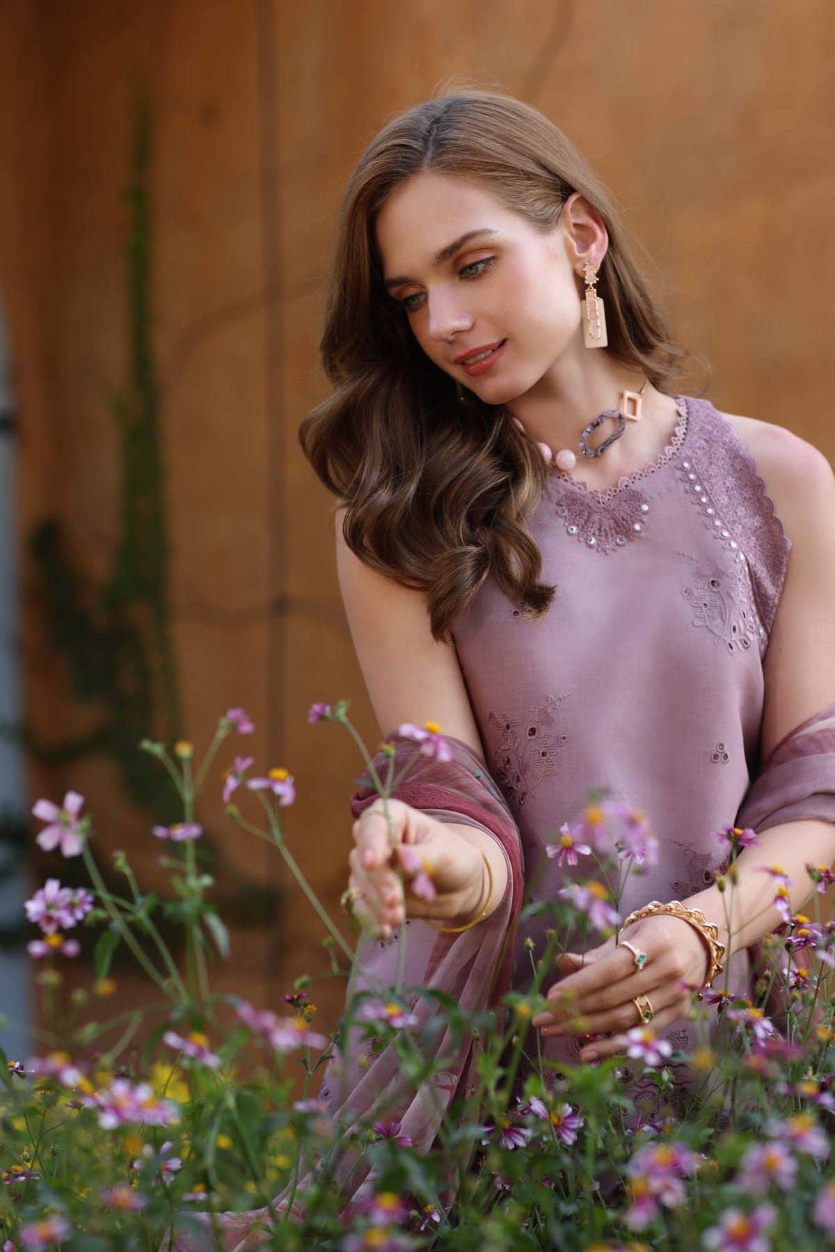 Noor by Saadia Asad | Luxe Chikankari 25 | D8-A -  Noor by Saadia Asad Ladies Clothes - Original Designer Dress - House of Maryam