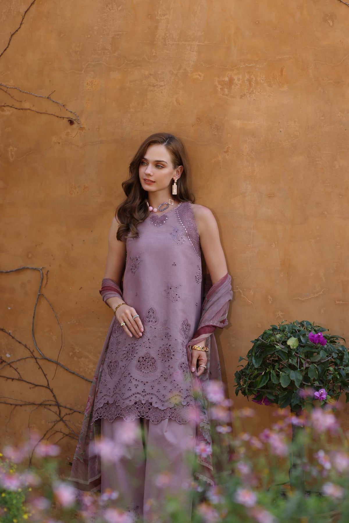 Noor by Saadia Asad | Luxe Chikankari 25 | D8-A -  Noor by Saadia Asad Ladies Clothes - Original Designer Dress - House of Maryam