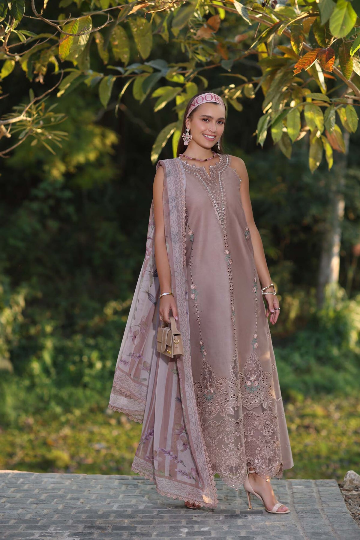 Noor by Saadia Asad | Luxe Chikankari 25 | D6-B -  Noor by Saadia Asad Ladies Clothes - Original Designer Dress - House of Maryam
