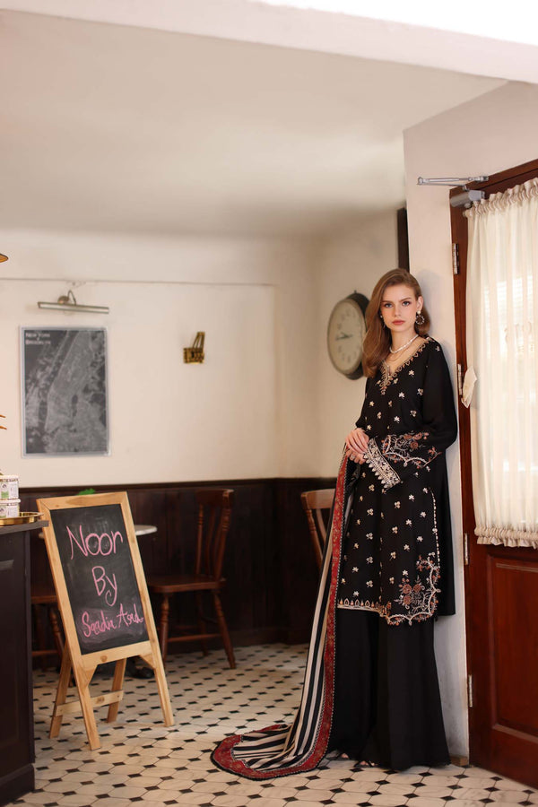 Noor by Saadia Asad | Winter Embroidered Printkhaas 25 | D1 - A-2