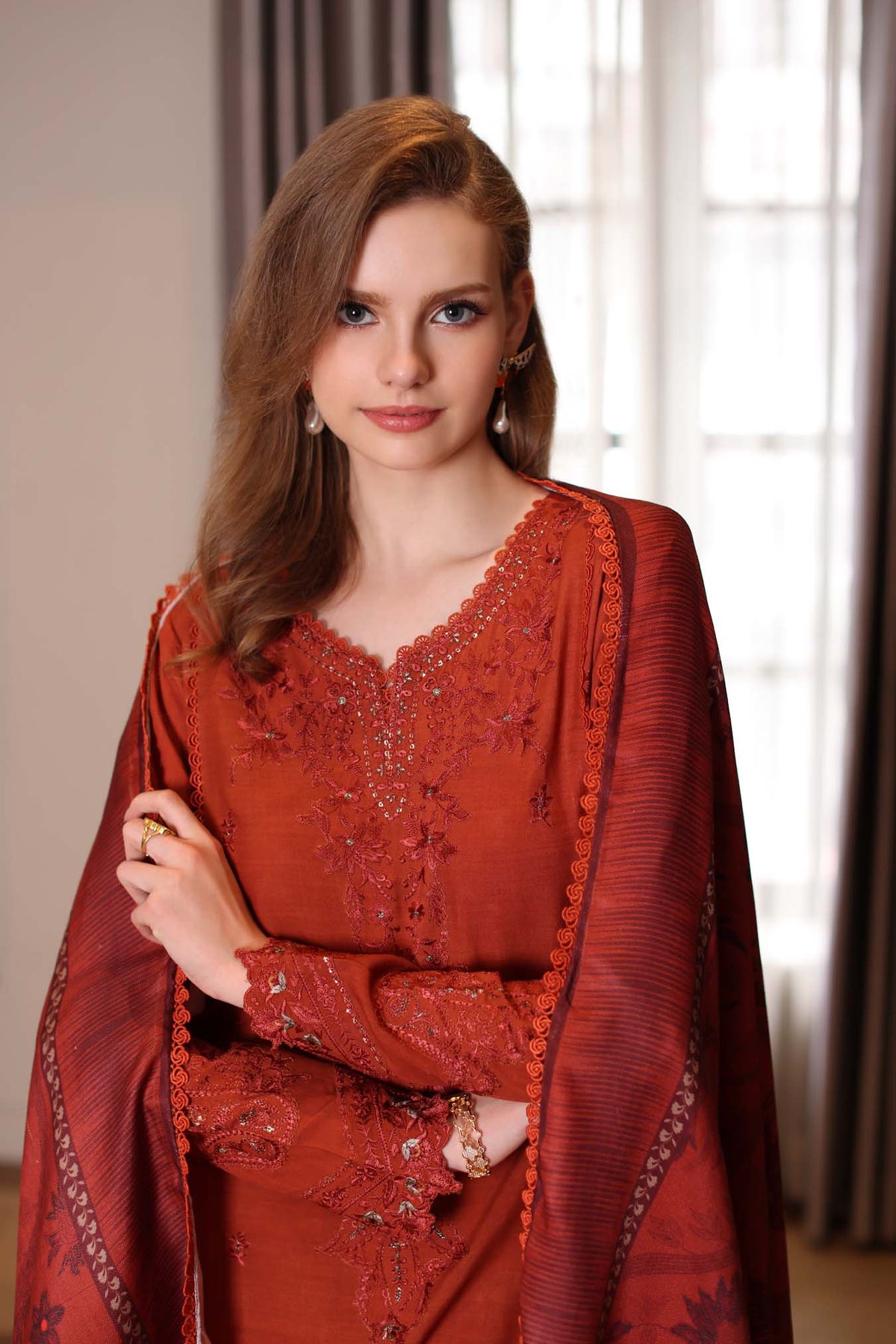 Saadia Asad | Winter Printkhaas 25 |D5 - A, image 5