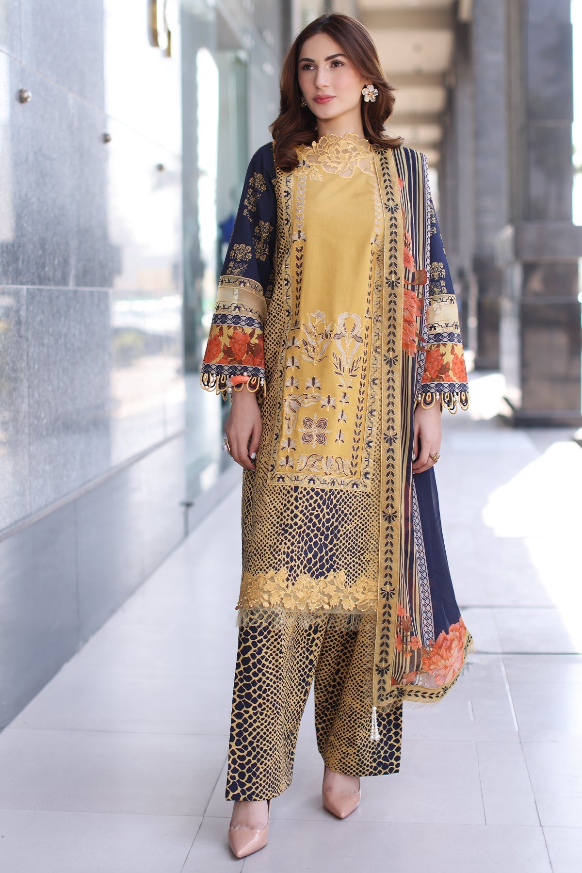 Charizma | Combination Lawn | CC5-28 -  Charizma Ladies Clothes - Original Designer Dress - House of Maryam