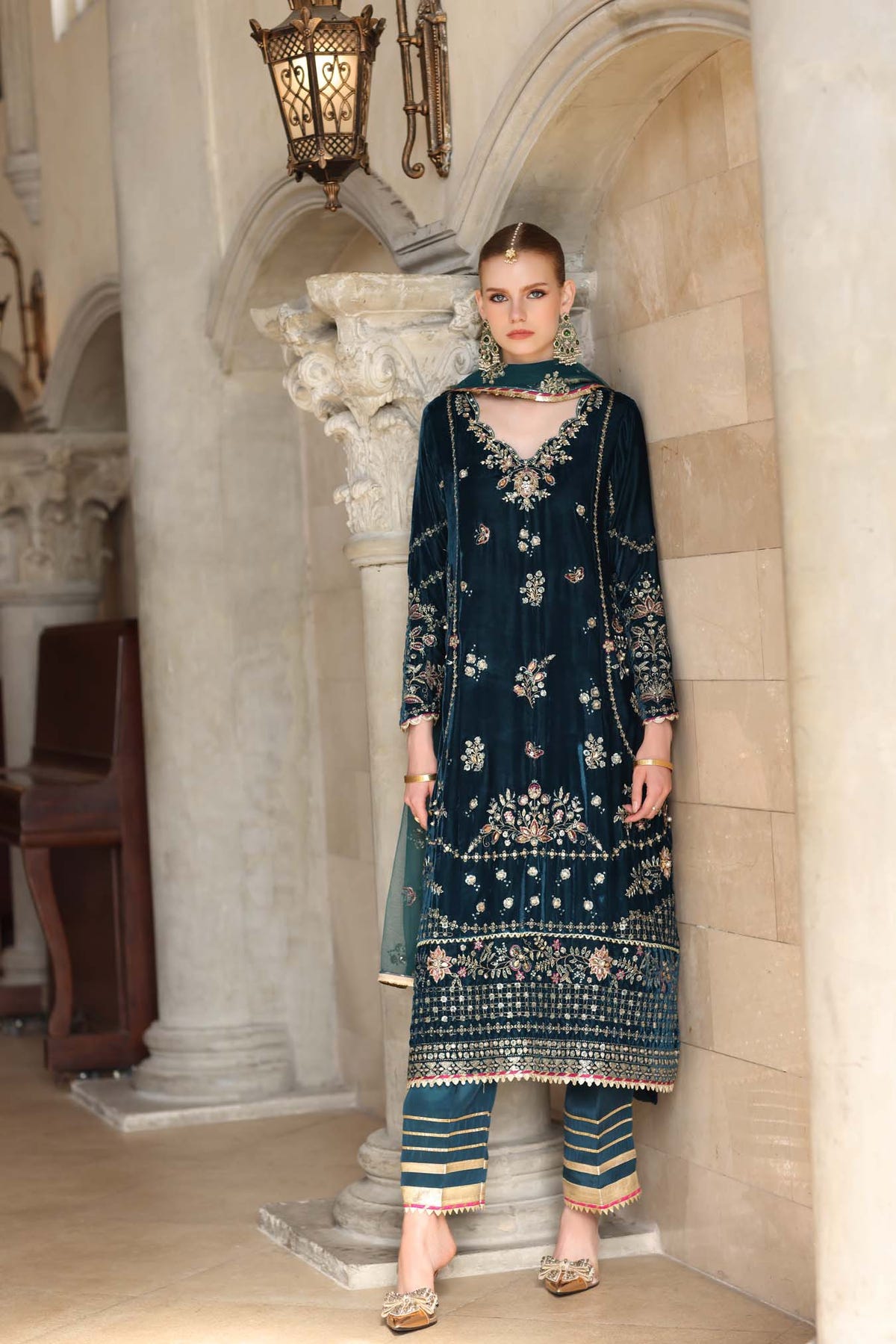 Noor by Saadia Asad | Handcrafted Velvet 25 | Andaleeb