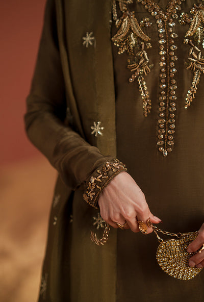 AJR Couture | Modern Muse Luxe Pret | Zyre