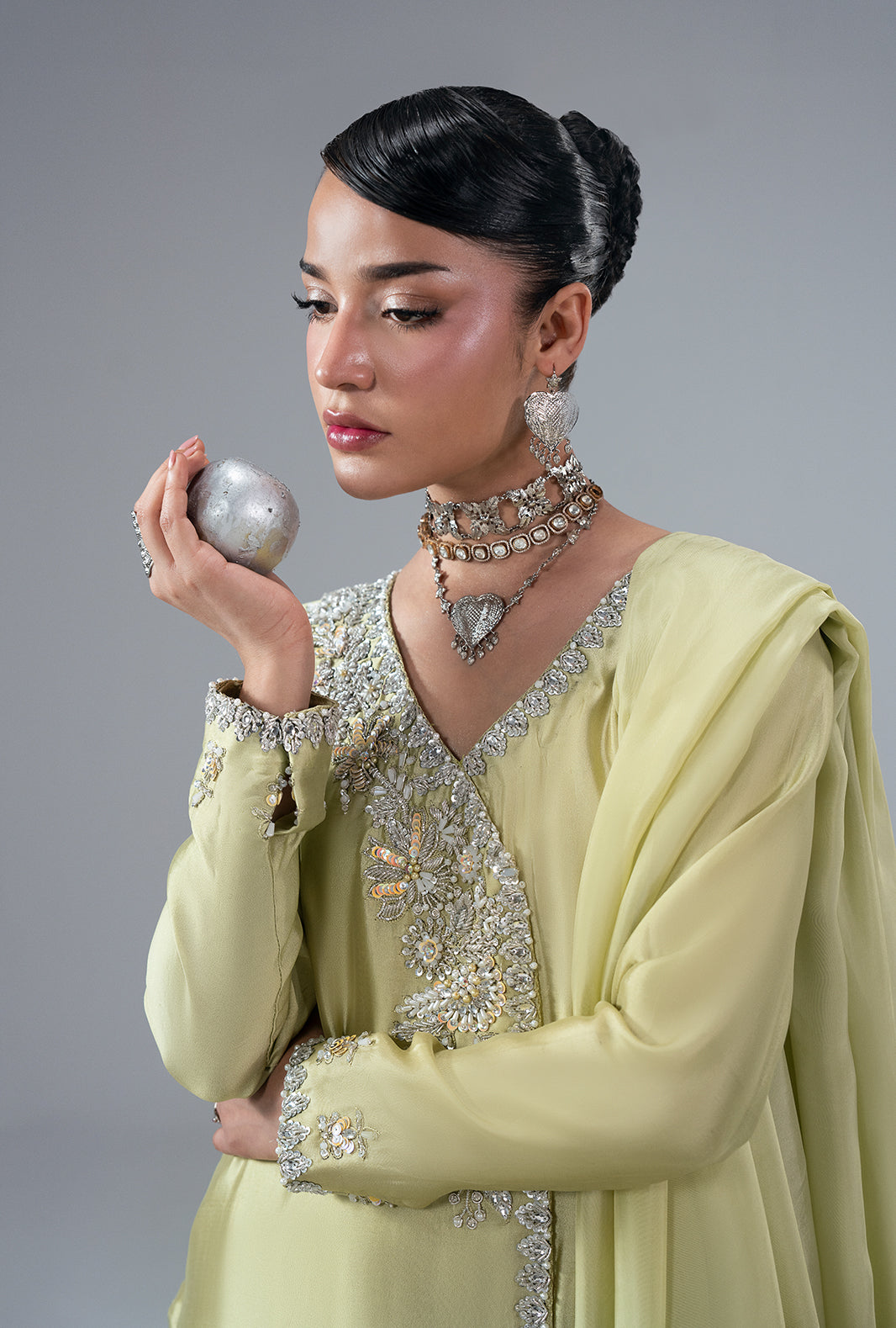 Ajr Couture | Symphony Pret 26 | Gold Dust, image 3