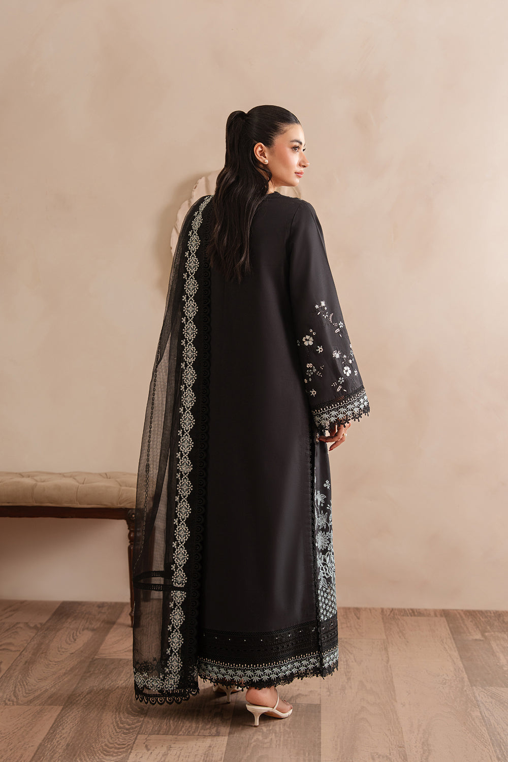 Afrozeh Stone black embroidered lawn suit, photo 2