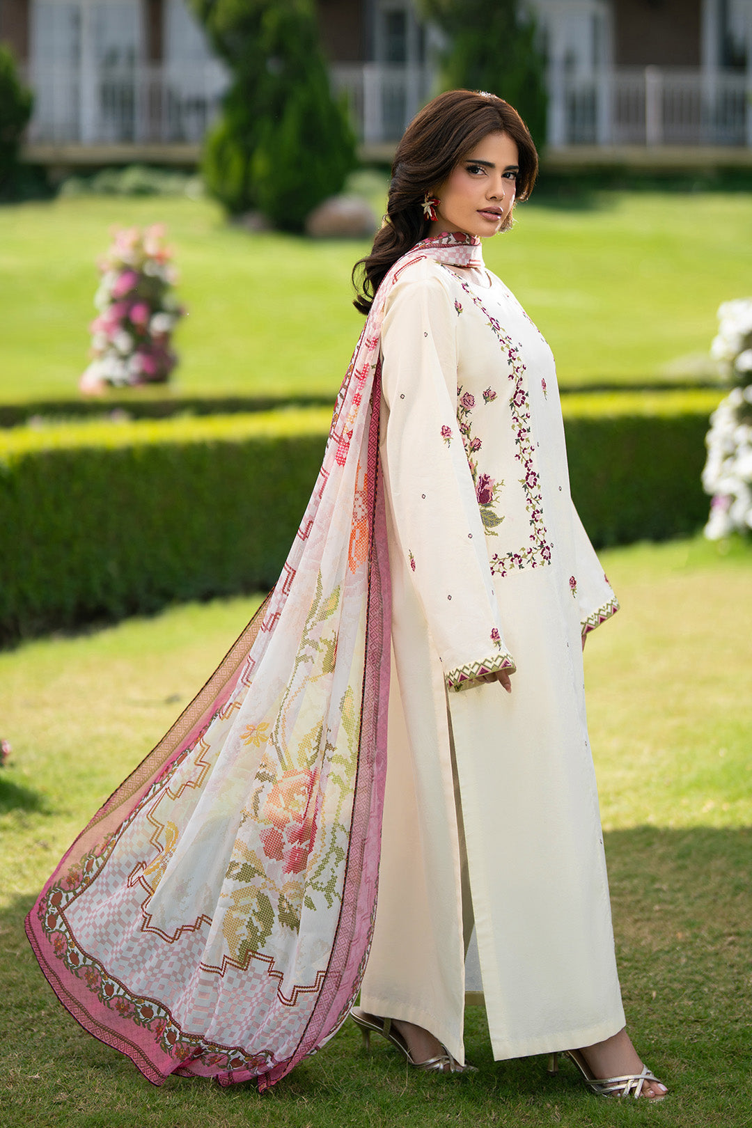 Alizeh | Printed Lawn | AF-EL-7076-Lace-4