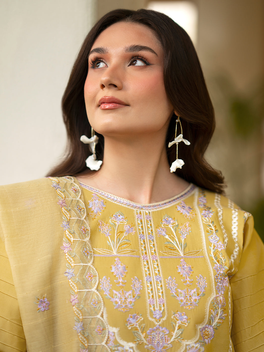 Mahnur | Angan Embroidered Lawn 26 | AN-003-4