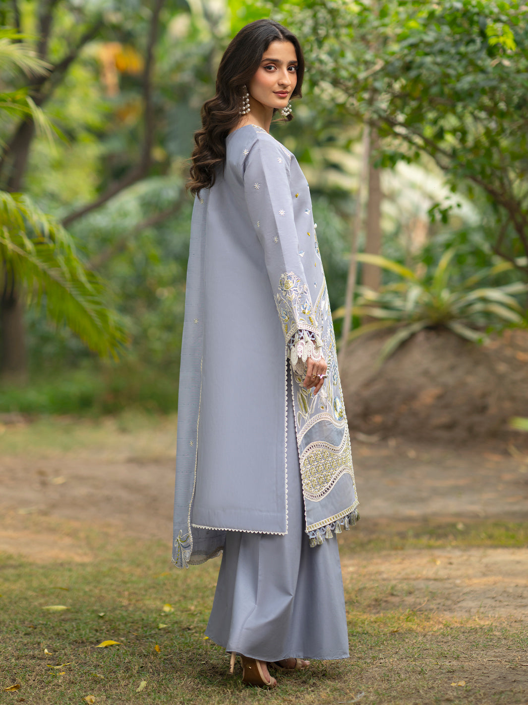 Mahnur | Angan Embroidered Lawn 26 | AN-006-2