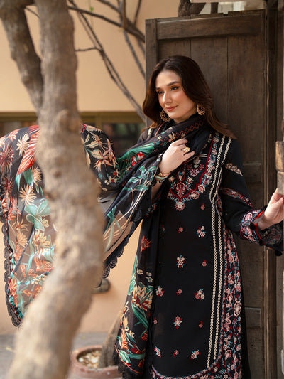 Mahnur | Angan Embroidered Lawn 26 | AN-007