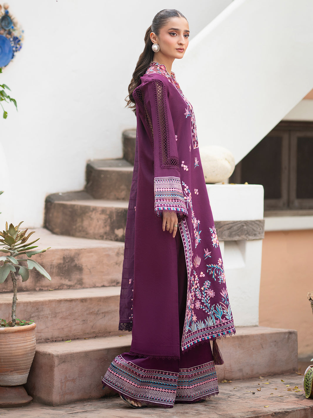Mahnur | Angan Embroidered Lawn 26 | AN-008-2