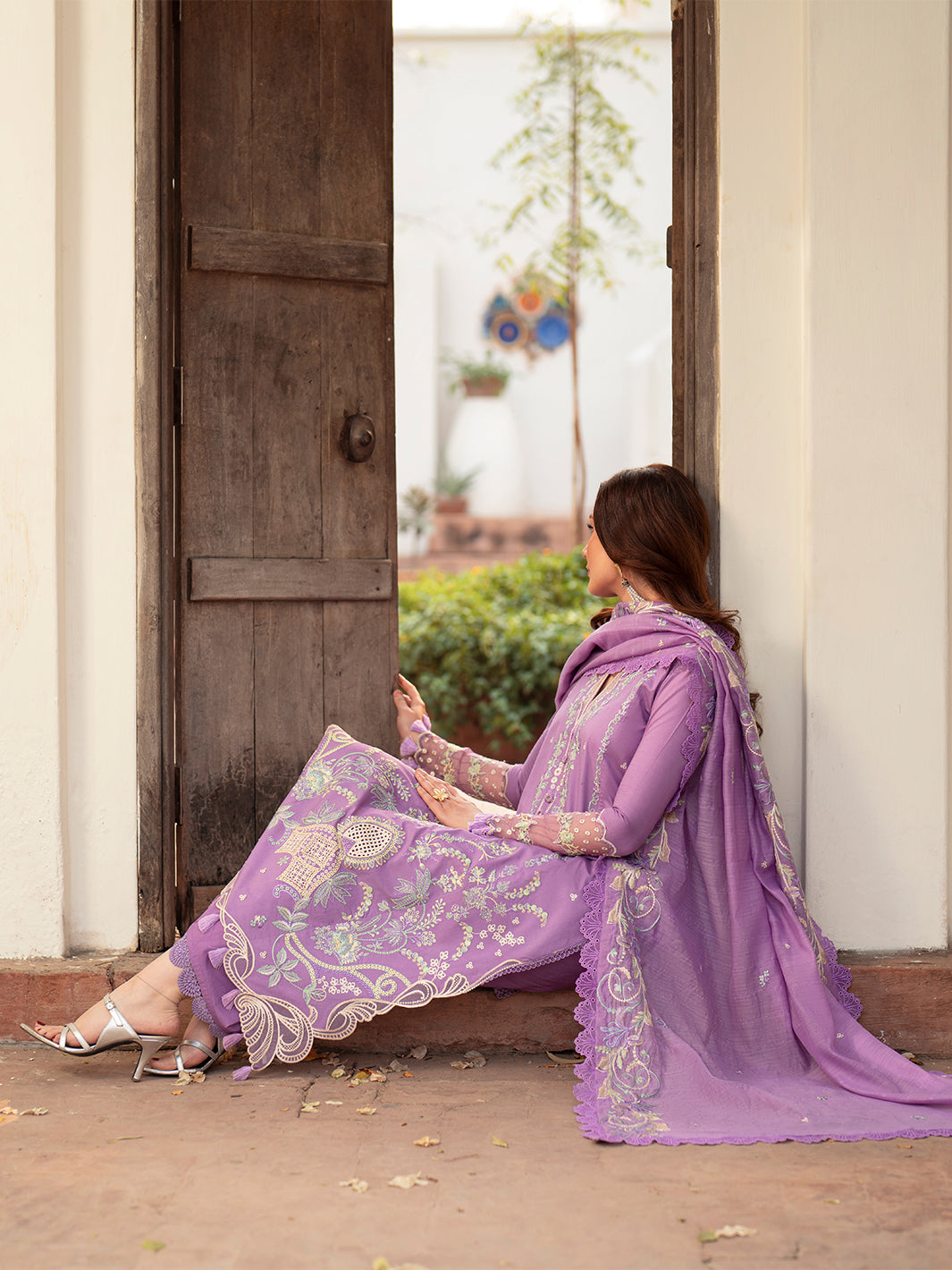 Mahnur | Angan Embroidered Lawn 26 | AN-09-4