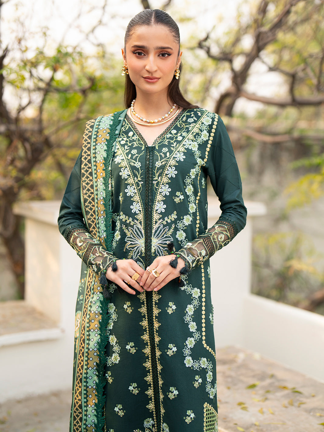 Mahnur | Angan Embroidered Lawn 26 | AN-010-3