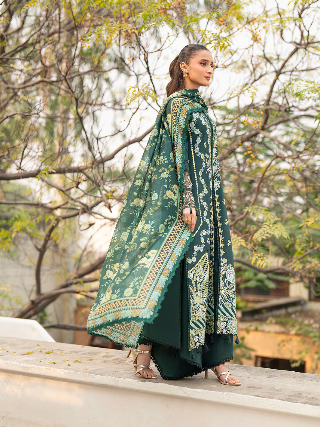 Mahnur | Angan Embroidered Lawn 26 | AN-010-4