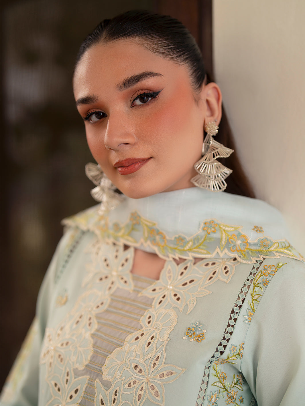Mahnur | Angan Embroidered Lawn 26 | AN-013-5