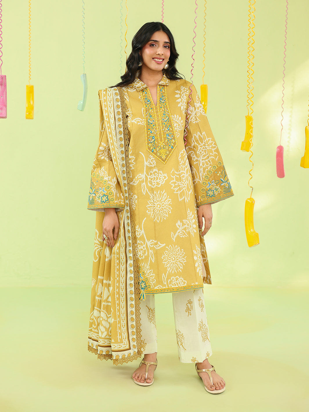 Mahnur | Anaya Lawn | AN-2-04