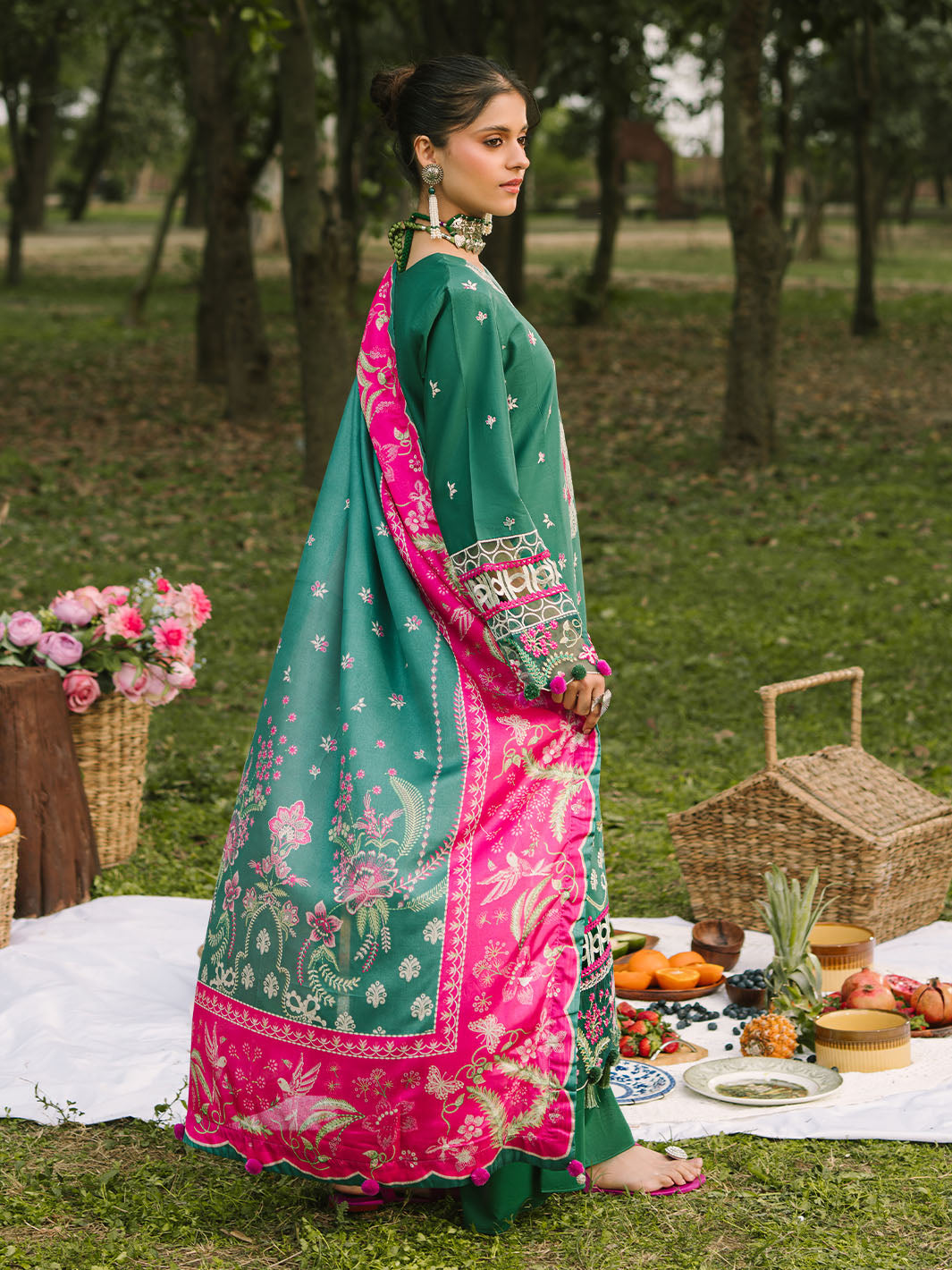 Mahnur | Dahlia Luxury Lawn 25 | Ara -  Mahnur Ladies Clothes -  House of Maryam