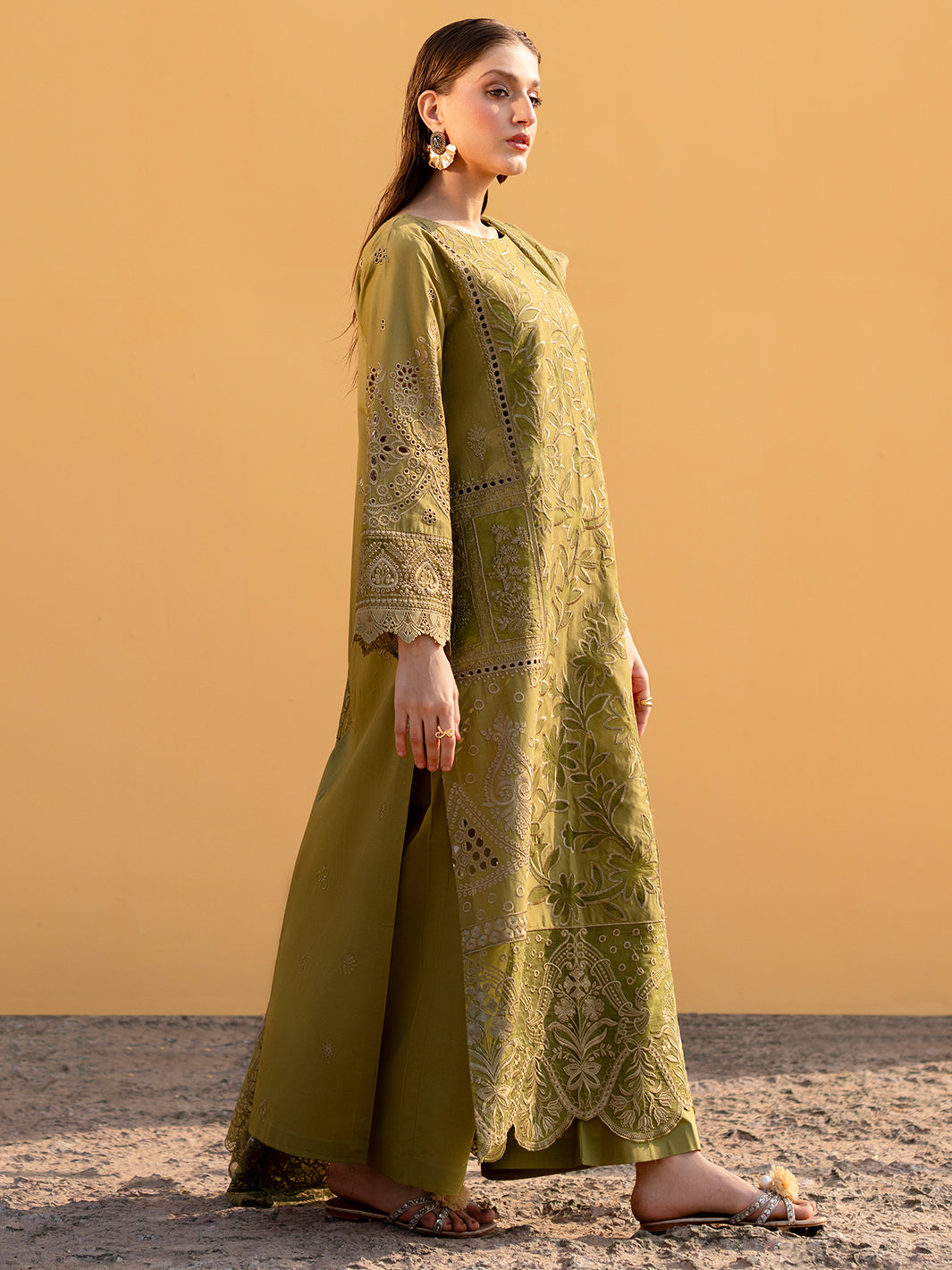 Mahnur | Sirena Luxury Lawn 25 | Adrienne -  Mahnur Ladies Clothes - Original Designer Dress - House of Maryam