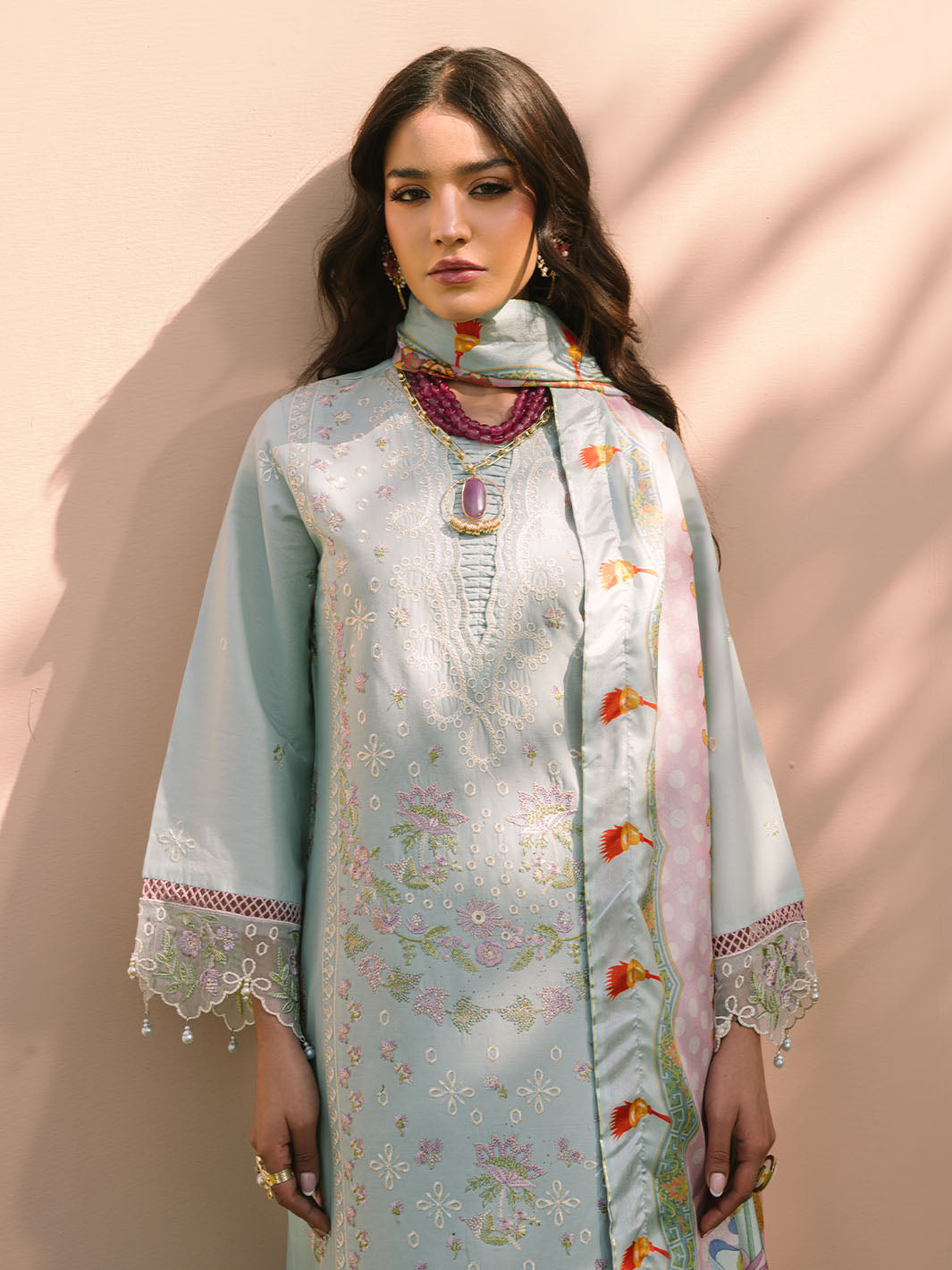 Mahnur | Dahlia Luxury Lawn 25 | Advina -  Mahnur Ladies Clothes - Original Designer Dress - House of Maryam