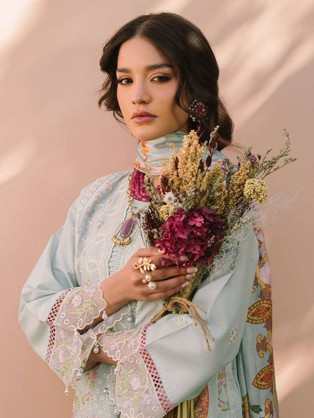 Mahnur | Dahlia Luxury Lawn 25 | Advina -  Mahnur Ladies Clothes - Original Designer Dress - House of Maryam
