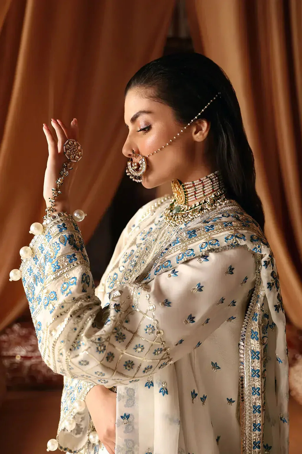 Afrozeh Chandni raw silk formal suit, photo 3