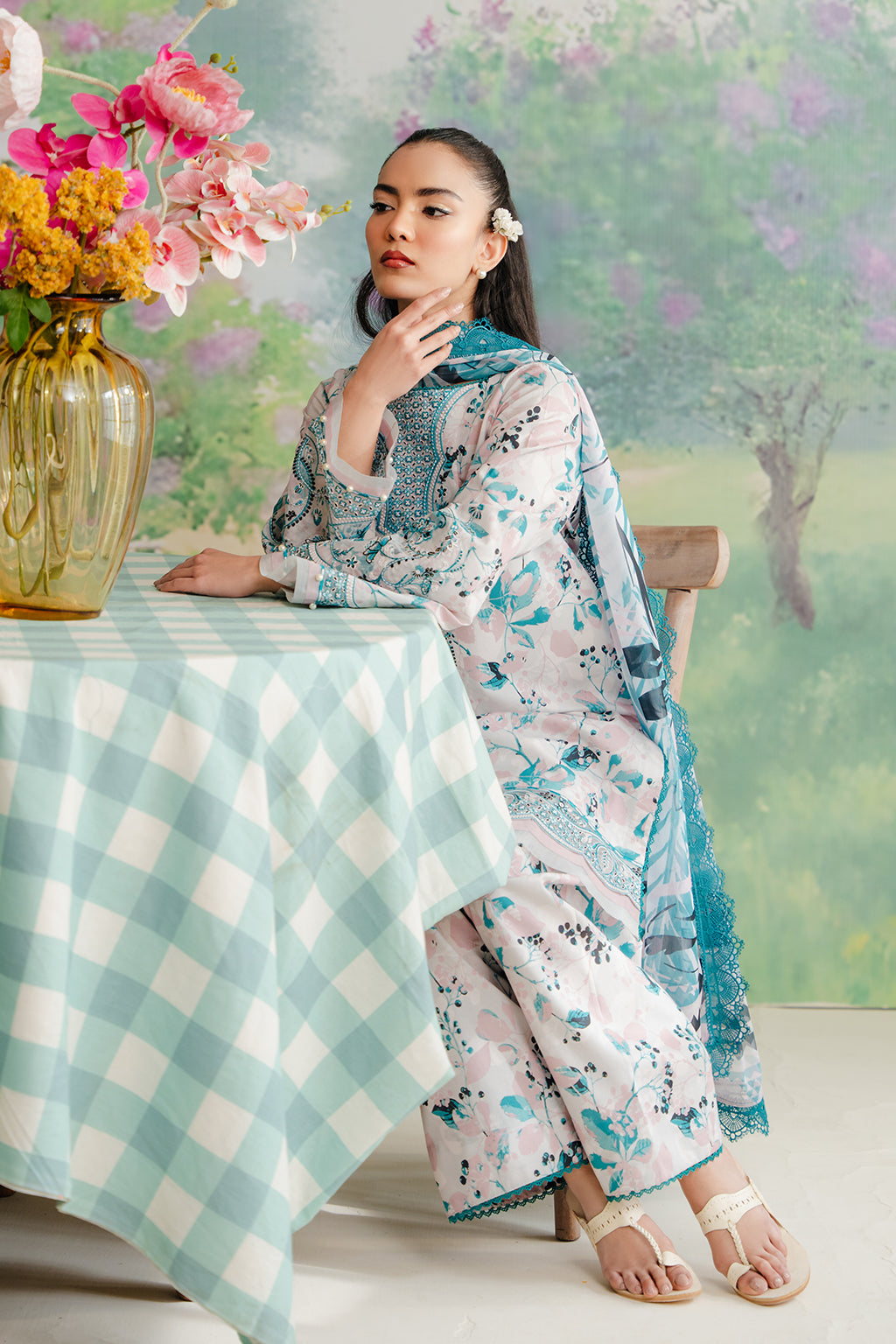 Afrozeh | The Floral Charm | Cashmere -  Afrozeh Luxury - Original Designer Dress - House of Maryam