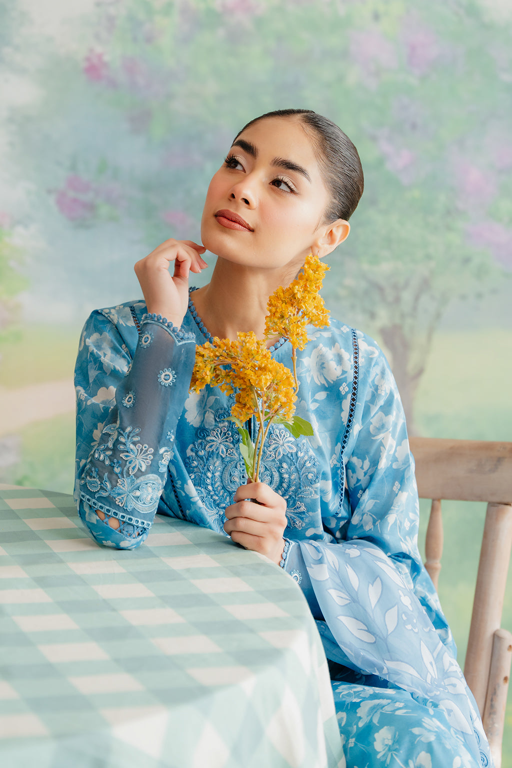 Afrozeh | The Floral Charm | Nigella