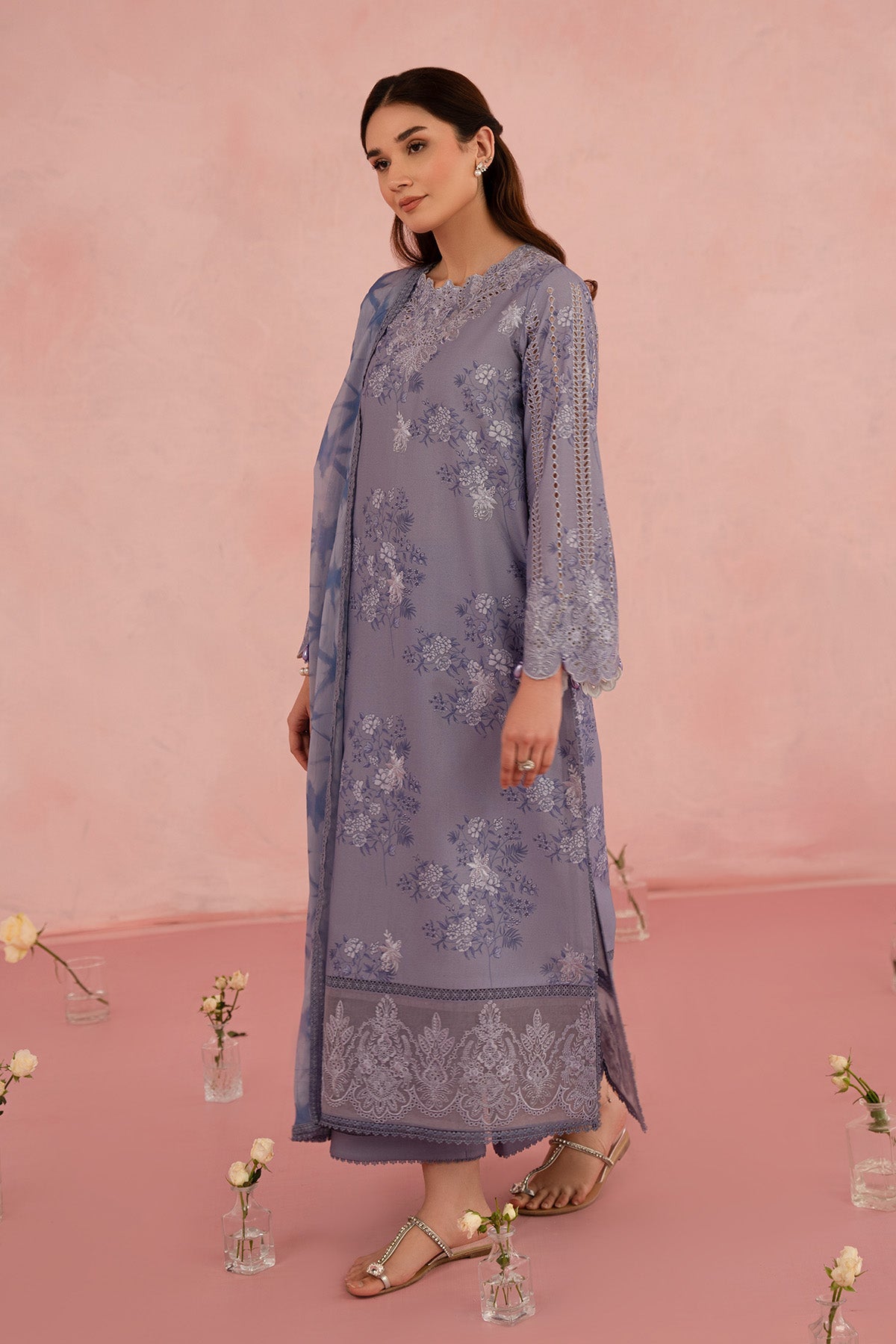 Afrozeh Columbine steel grey embroidered lawn suit, photo 4