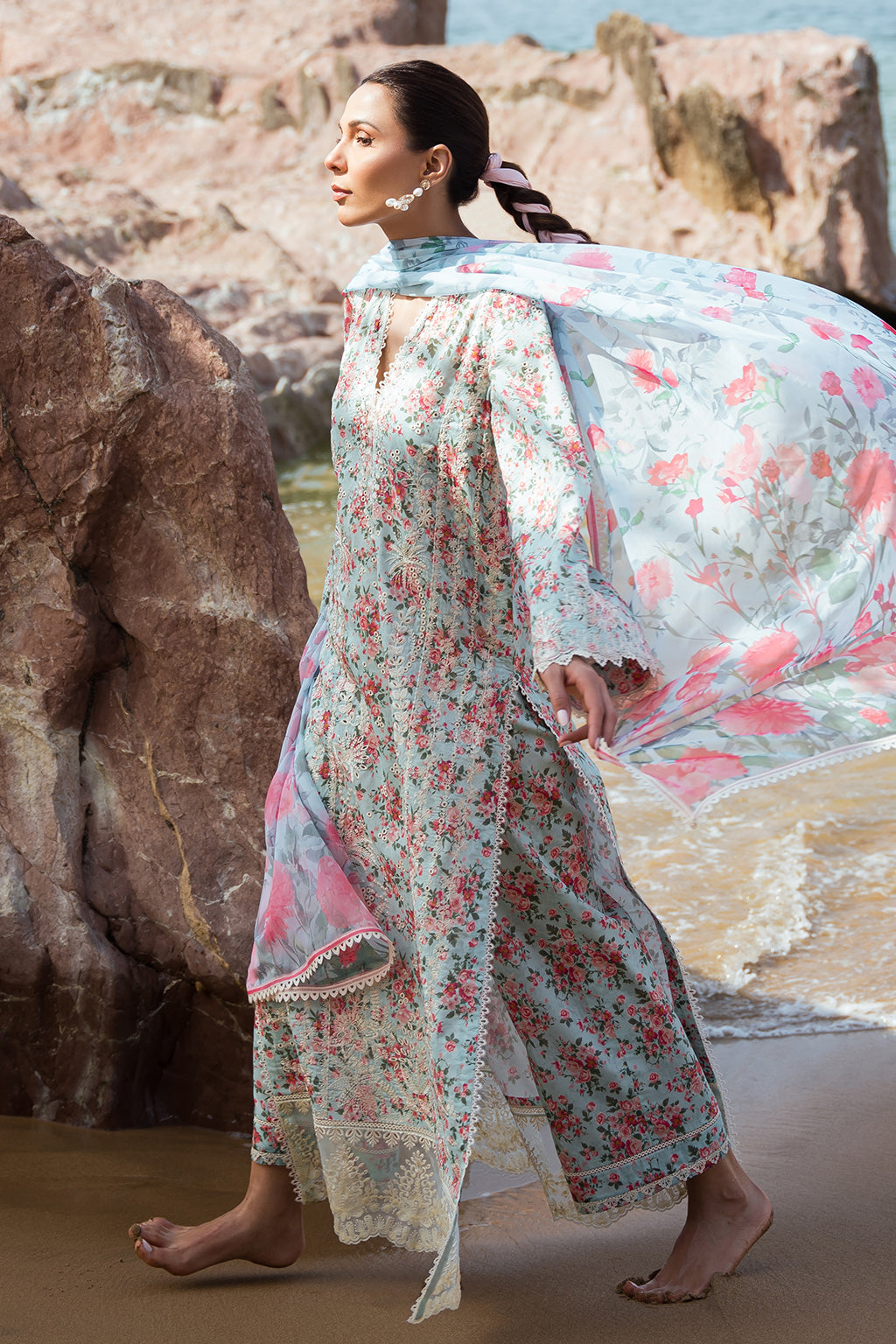 Afrozeh Topaz embroidered lawn suit, photo 5