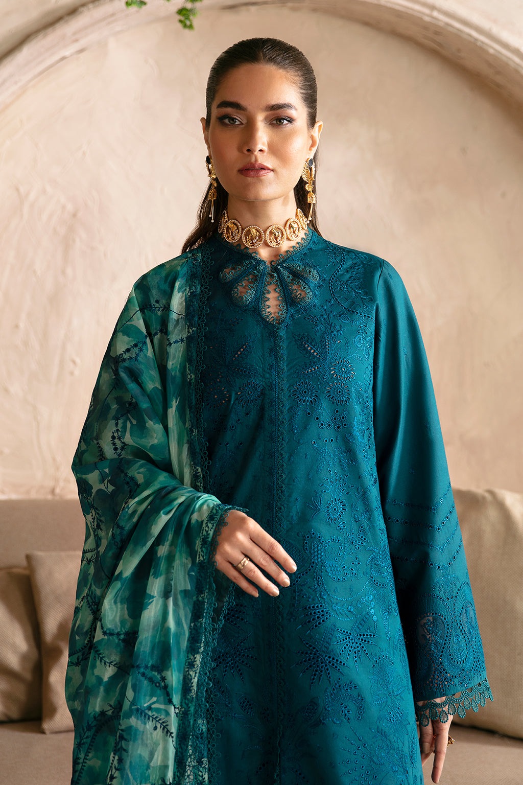 Afrozeh | Cascade Luxury Lawn 24 | Mia -  Afrozeh Luxury - Original Designer Dress - House of Maryam