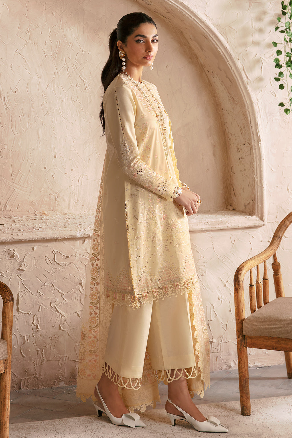 Afrozeh | Cascade Luxury Lawn 24 | Claire -  Afrozeh Luxury - Original Designer Dress - House of Maryam