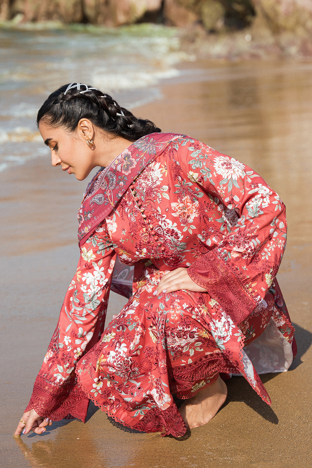 Afrozeh Scarley embroidered lawn suit, photo 5