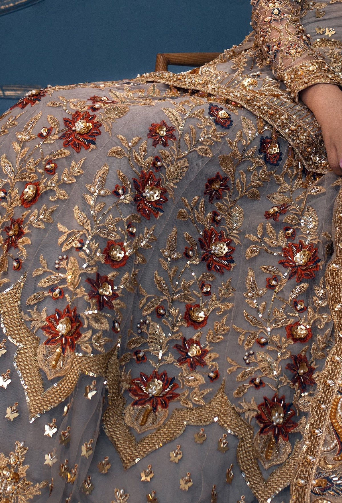 Akbar Aslam Queen Bee bridal maxi, photo 5