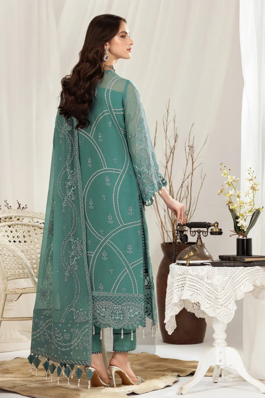 Alizeh | Formals Collection | Meshki by Designer Alizeh - House of Maryam - Pakistani Designer Ethnic Wear in {{ shop.shopifyCountryName }}