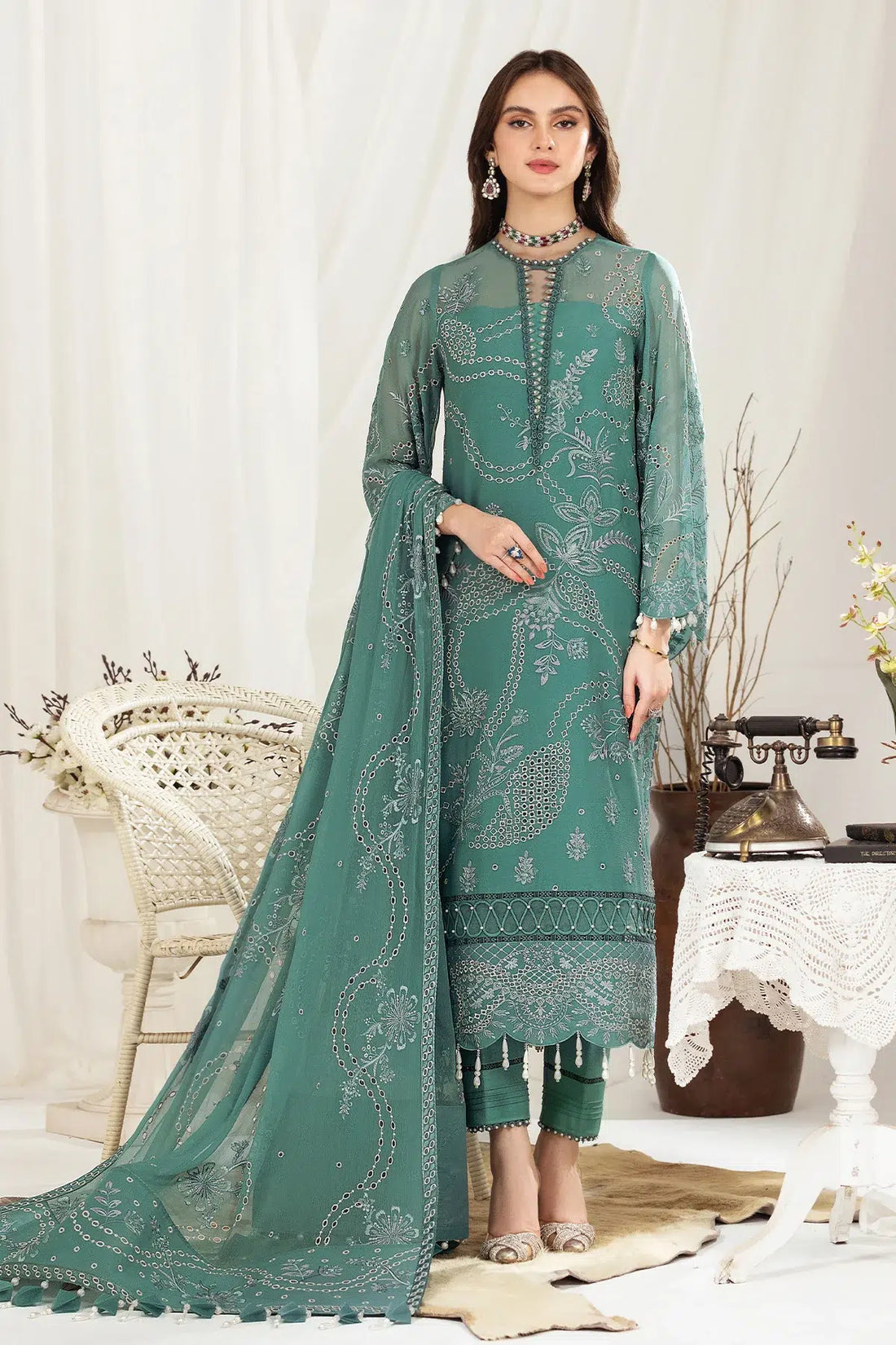 Alizeh | Formals Collection | Meshki by Designer Alizeh - House of Maryam - Pakistani Designer Ethnic Wear in {{ shop.shopifyCountryName }}