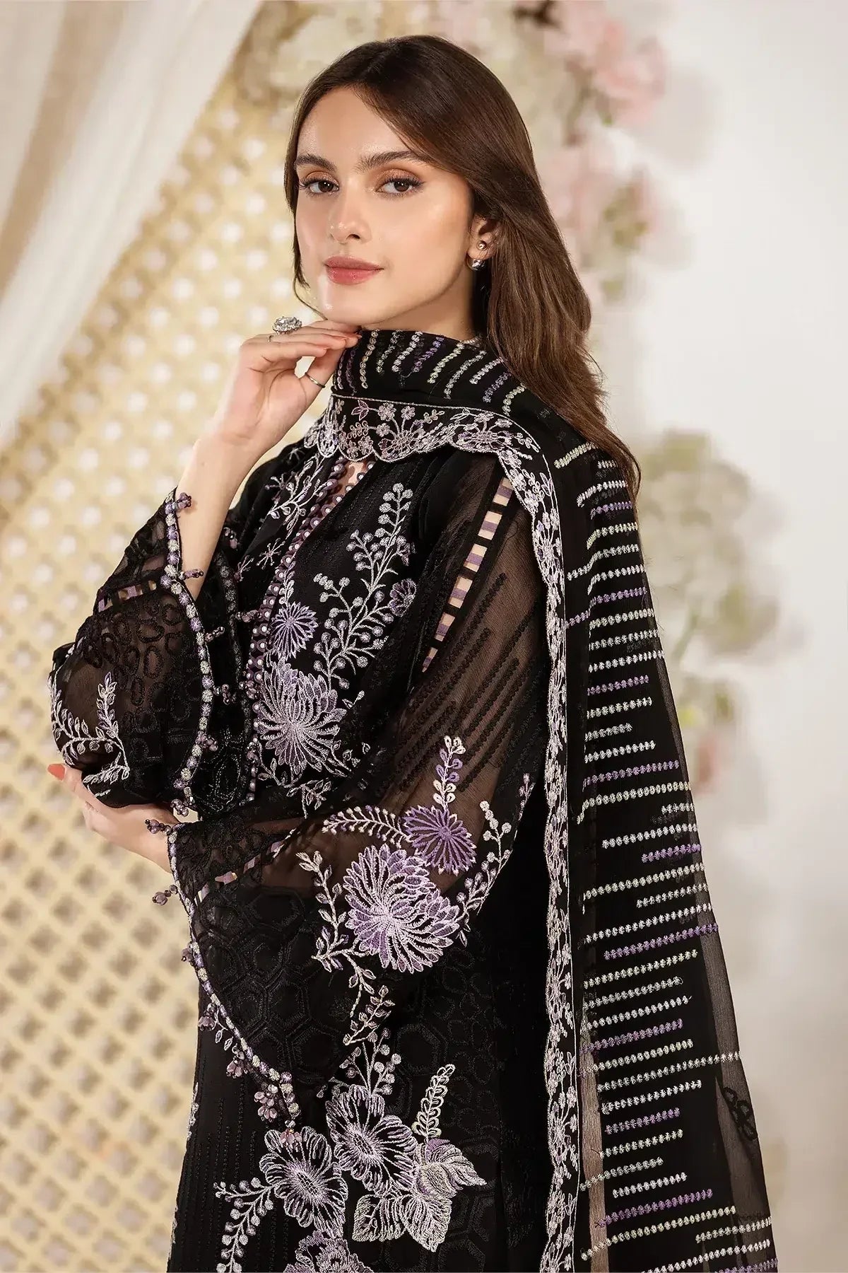 Alizeh | Formals Collection | Arisha by Designer Alizeh - House of Maryam - Pakistani Designer Ethnic Wear in {{ shop.shopifyCountryName }}